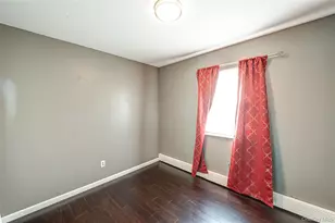 27 Manchester Rd, Huntington, NY 11743 - Photo 10