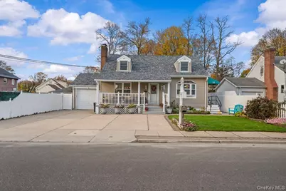 26 W 11th Street, Huntington Station, NY 11746 - Photo 4