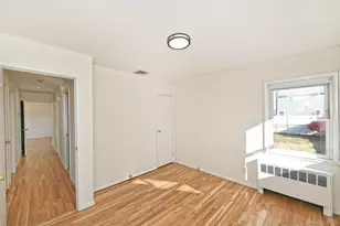 7 Stephen Dr, Farmingdale, NY 11735 - Photo 18