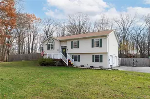 95 Osborne Hill Rd, Fishkill, NY 12524 - Photo 2