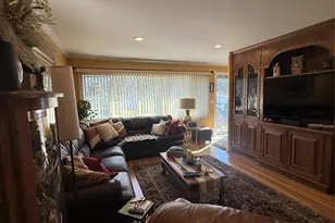 6 Lee Pl, Old Bethpage, NY 11804 - Photo 14