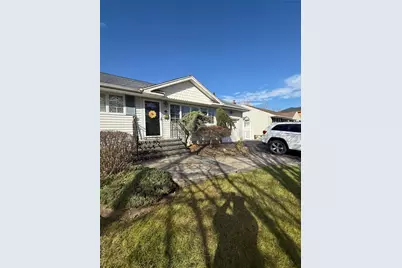 6 Lee Place, Old Bethpage, NY 11804 - Photo 2