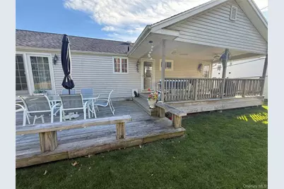 6 Lee Place, Old Bethpage, NY 11804 - Photo 22