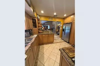 6 Lee Place, Old Bethpage, NY 11804 - Photo 8