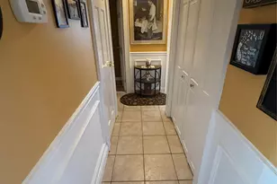 6 Lee Pl, Old Bethpage, NY 11804 - Photo 10