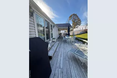 6 Lee Place, Old Bethpage, NY 11804 - Photo 20