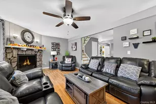 204 Country Club Dr, Maybrook, NY 12543 - Photo 22