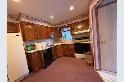 32 Liszt Street #A, Hicksville, NY 11801 - Photo 4