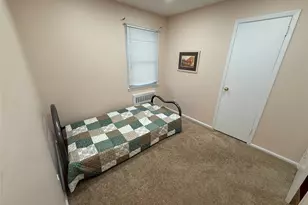 32 Liszt St, Hicksville, NY 11801 - Photo 8