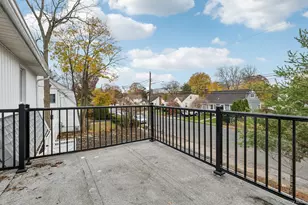 41 Leyden St, Huntington Station, NY 11746 - Photo 6