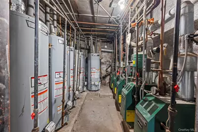 170 Soundview Avenue, Bronx, NY 10473 - Photo 18