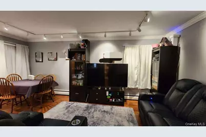 11516 Poppenhusen Avenue, College Point, NY 11356 - Photo 16