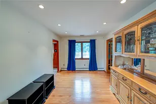 4 Debra Dr, Nesconset, NY 11767 - Photo 10