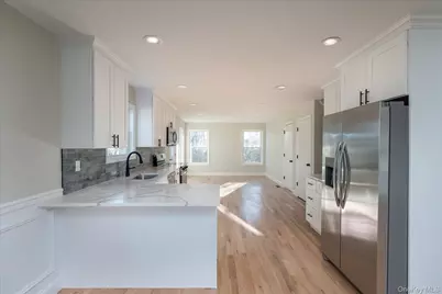 15 Dubois Avenue, Amityville, NY 11701 - Photo 10