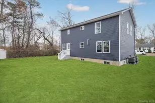 15 Dubois Ave, Amityville, NY 11701 - Photo 26