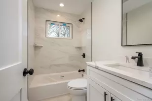 15 Dubois Ave, Amityville, NY 11701 - Photo 18