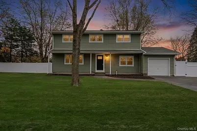 56 Camille Lane, Patchogue, NY 11772 - Photo 2