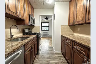 1085 Warburton Avenue #121, Yonkers, NY 10701 - Photo 6