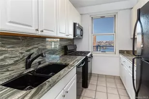 2400 Johnson Ave, Bronx, NY 10463 - Photo 10