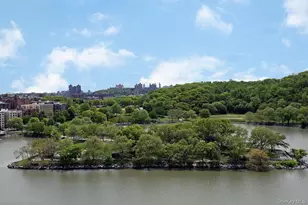 2400 Johnson Ave, Bronx, NY 10463 - Photo 14