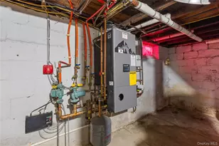 6 Dunwoodie Ave, West Islip, NY 11795 - Photo 14