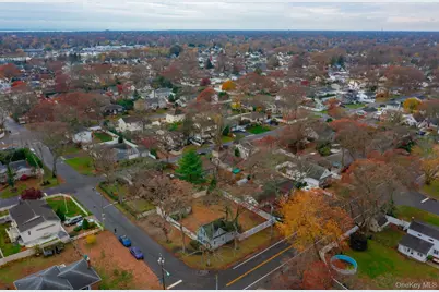 6 Dunwoodie Avenue, West Islip, NY 11795 - Photo 24