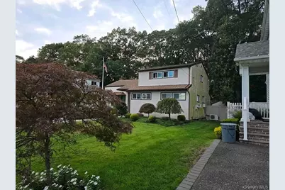 1432 Lakeshore Drive, Massapequa Park, NY 11762 - Photo 2
