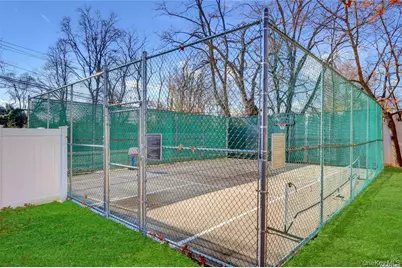 20 Toehee Place #1B, Islip, NY 11751 - Photo 10