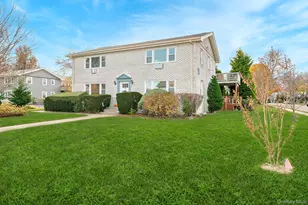 20 Toehee Pl, Islip, NY 11751 - Photo 26
