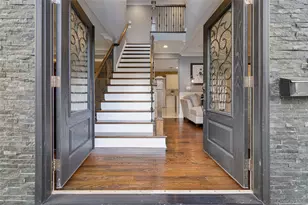 5 Vernon St, Plainview, NY 11803 - Photo 2