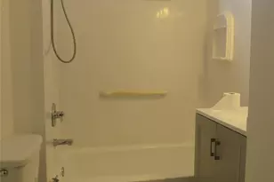 35 Taylor Ave, Poughkeepsie, NY 12601 - Photo 8