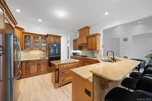 16 S de Baun Ave, Airmont, NY 10901 - Photo 18