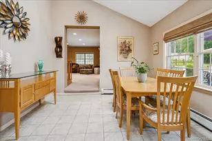 25 Foxwood Rd, West Nyack, NY 10994 - Photo 4