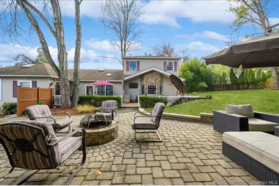 25 Foxwood Road, West Nyack, NY 10994 - Photo 2