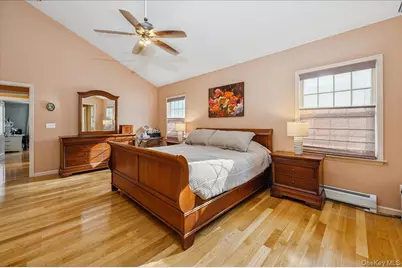 25 Foxwood Road, West Nyack, NY 10994 - Photo 14