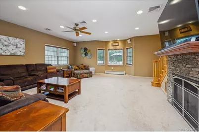 25 Foxwood Road, West Nyack, NY 10994 - Photo 10