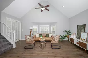 408 Pine Creek Rd, Holbrook, NY 11741 - Photo 4