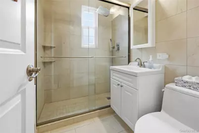 250 Central Avenue #B204, Lawrence, NY 11559 - Photo 16