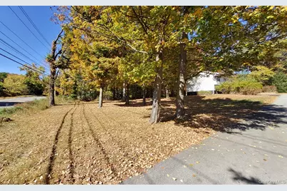 3 Carroll Drive, Woodbury, NY 10930 - Photo 22