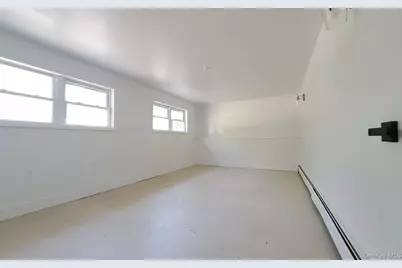 3 Carroll Drive, Woodbury, NY 10930 - Photo 16