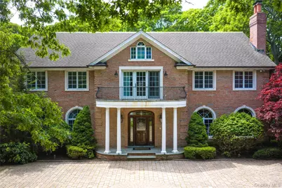 10 Emerson Court, Hampton Bays, NY 11946 - Photo 1