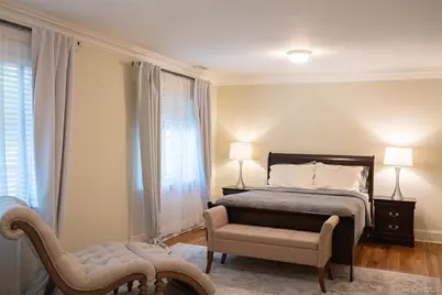 10 Emerson Court, Hampton Bays, NY 11946 - Photo 14