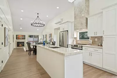 1 Stanford Court #1, Wantagh, NY 11793 - Photo 4