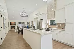 1 Stanford Ct, Wantagh, NY 11793 - Photo 4