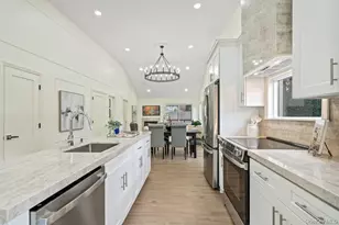 1 Stanford Ct, Wantagh, NY 11793 - Photo 6