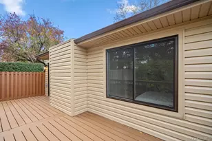 1 Stanford Ct, Wantagh, NY 11793 - Photo 26