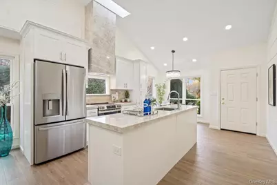 1 Stanford Court #1, Wantagh, NY 11793 - Photo 2