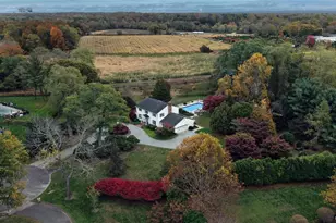 12 Briarwood Ct, Saint James, NY 11780 - Photo 6