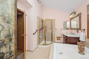 12 Briarwood Ct, Saint James, NY 11780 - Photo 42