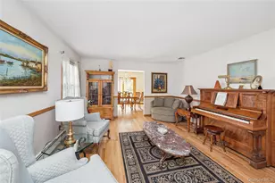 12 Briarwood Ct, Saint James, NY 11780 - Photo 16